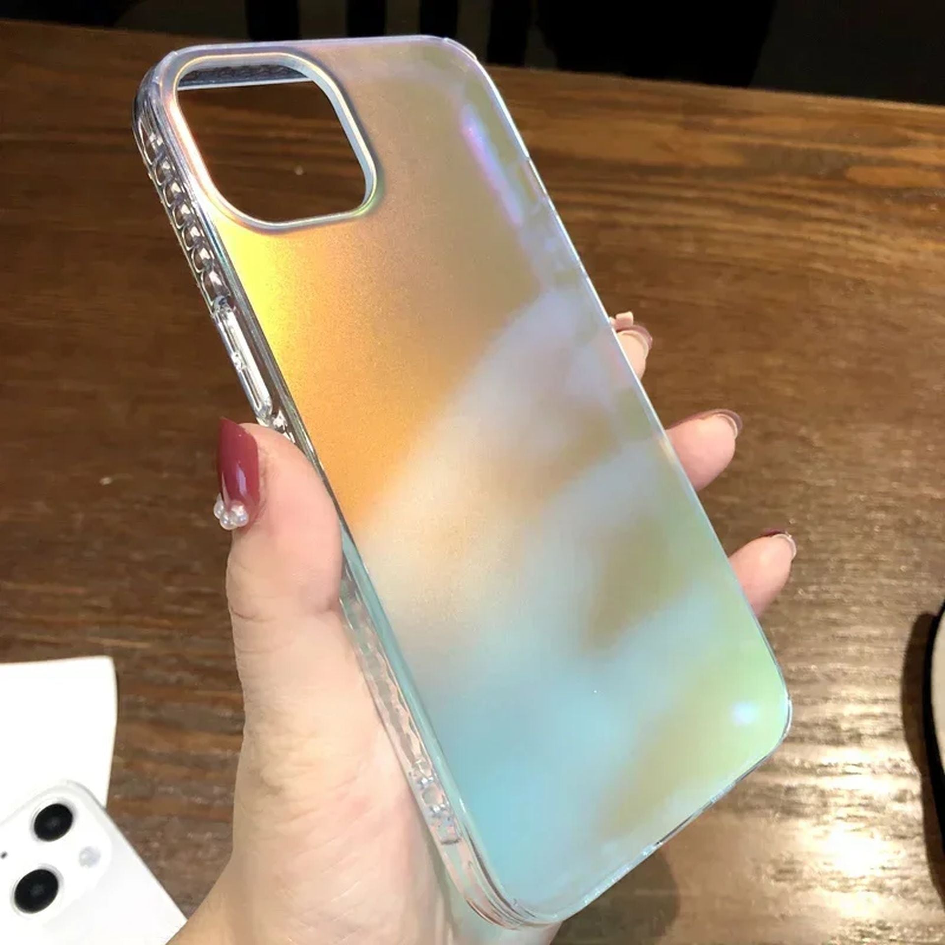 Coque Dégradée Laser Auroral Antichoc pour iPhone 16 Pro