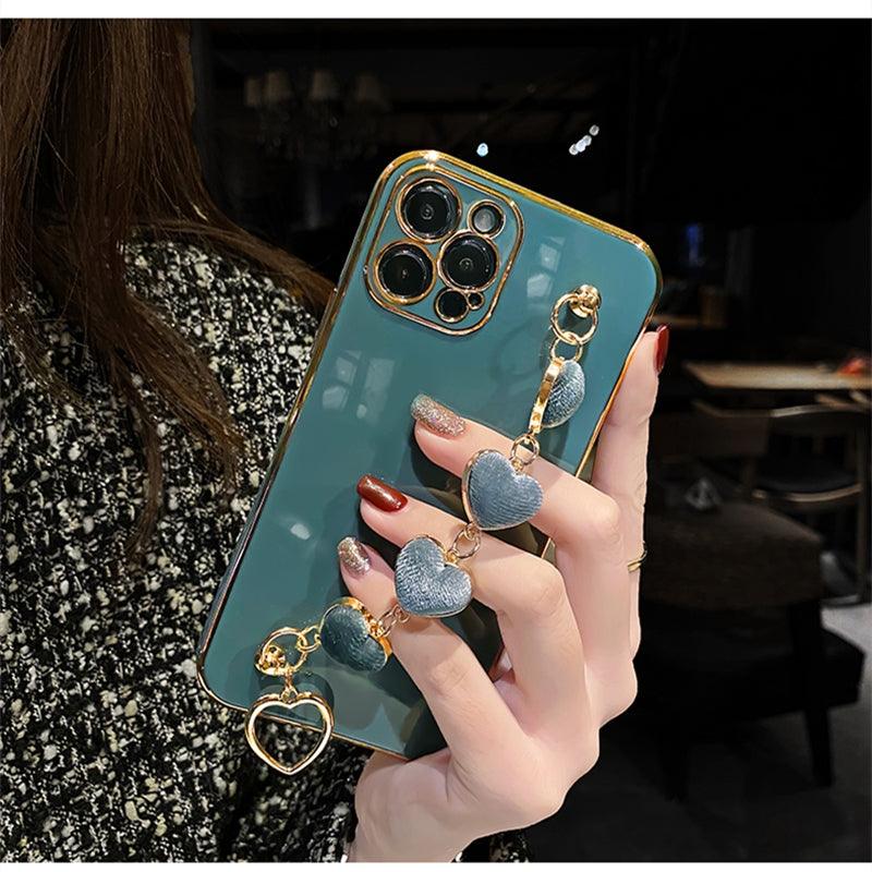 Coque en Métal Plaqué avec Chaine Cœurs pour iPhone 16 Pro Max