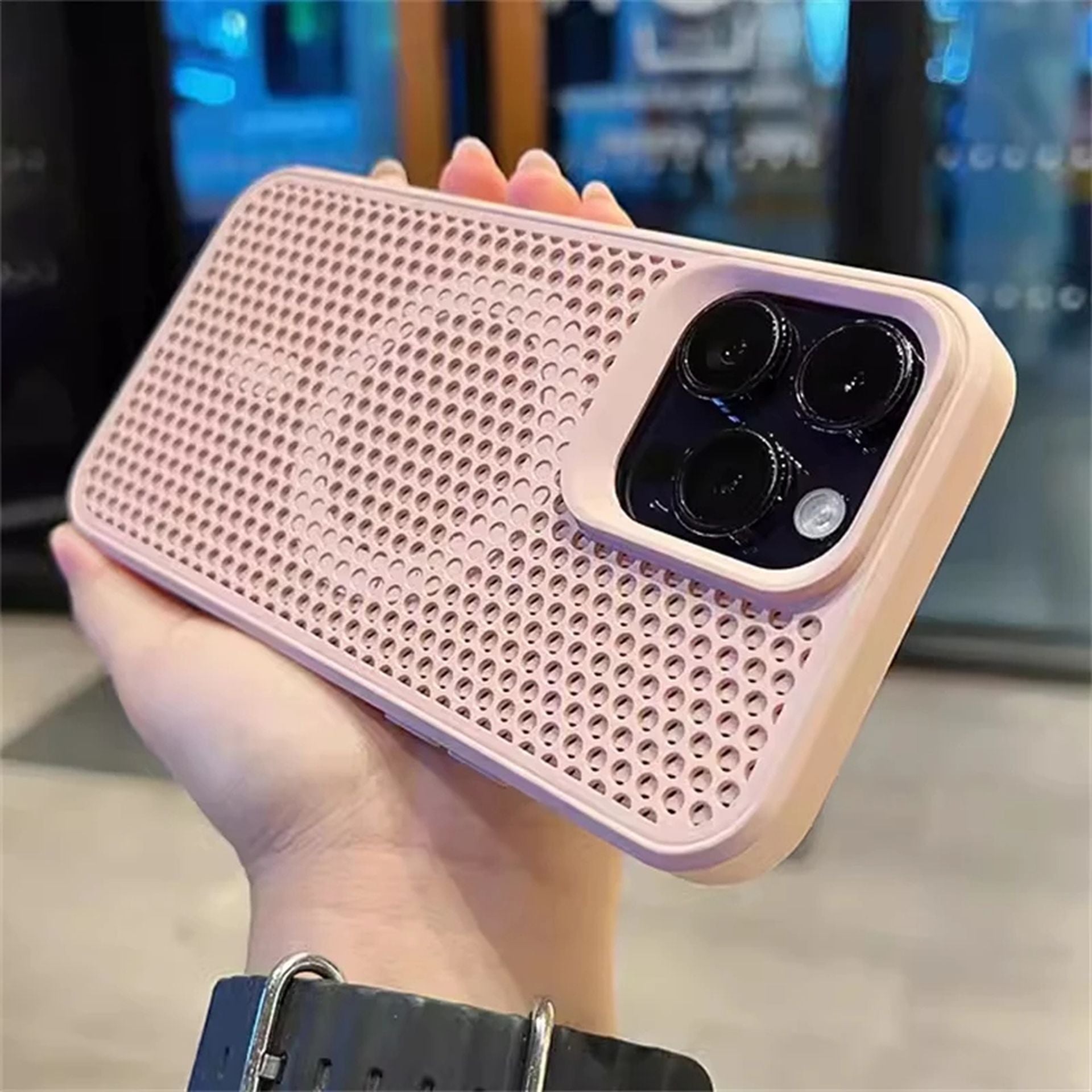 Coque magnétique respirante avec design en maille pour iPhone 15 - Rose