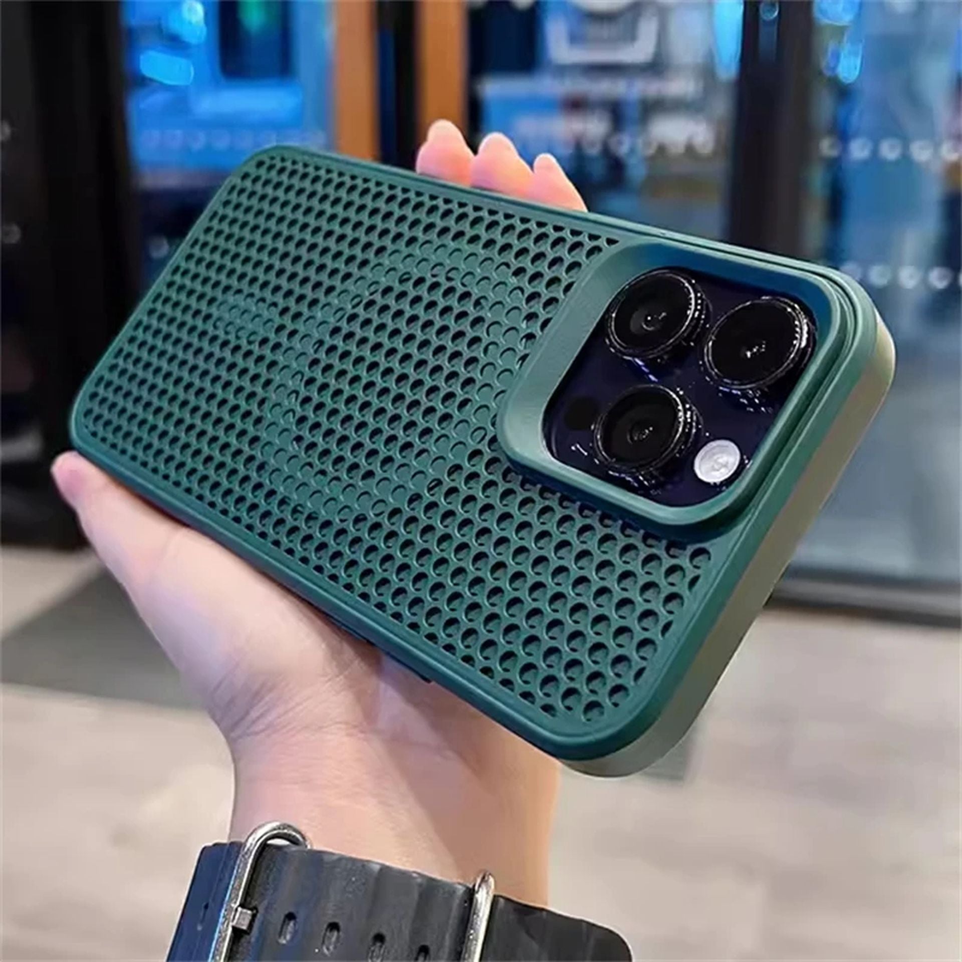 Coque magnétique respirante avec design en maille pour iPhone 15 Plus - Vert Foncé
