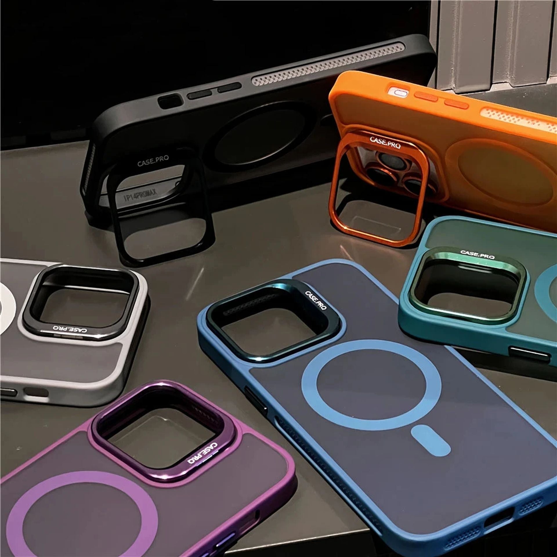 Coque Transparent Magnétique avec Protection Élevée pour iPhone 13