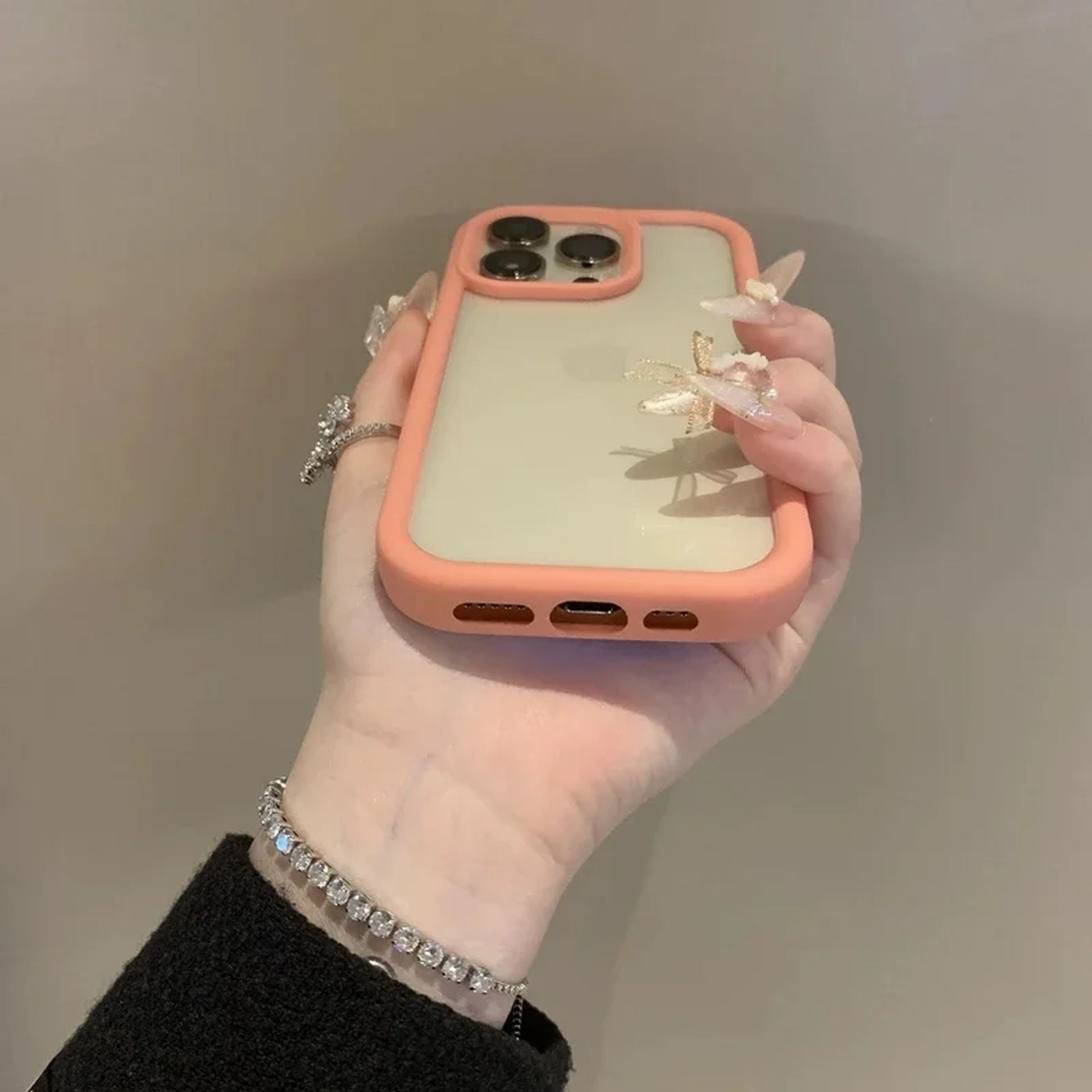 Coque Antichoc Transparente Élégante et Durable pour iPhone 14