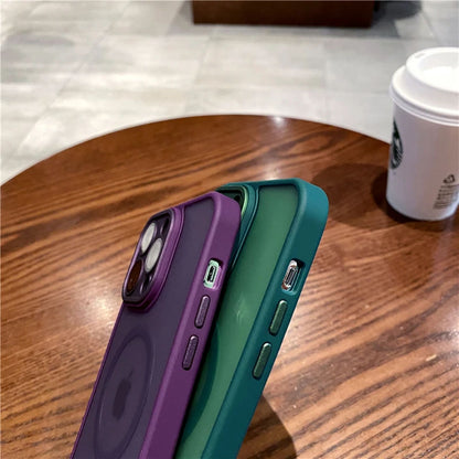 Coque Magnétique Douce Avec Cadre Transparent Design Élégant pour iPhone 16