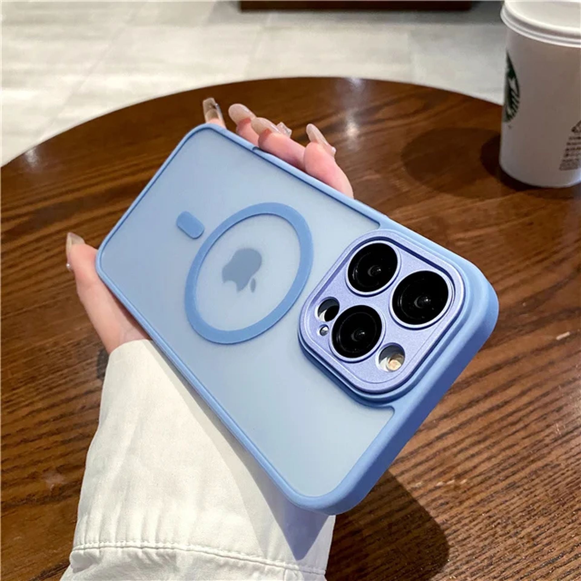 Coque Magnétique Douce Avec Cadre Transparent Design Élégant pour iPhone 16 Pro Max - Bleu Clair