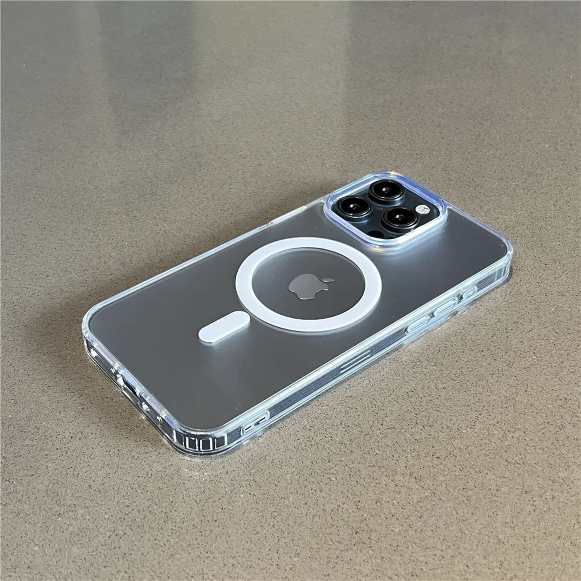 Coque Magnétique Transparente Antichoc pour iPhone 16 Pro Max - Transparent