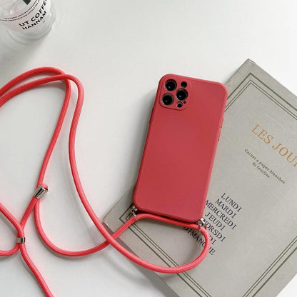 Coque Minimaliste en Silicone avec Sangle pour iPhone 16 Plus - Coque Wiqeo 10€-15€, Chaine, Coque, iPhone 16 Plus, Silicone Wiqeo, Déstockeur de Coques Pour iPhone