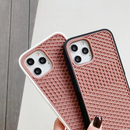 Coque Motif Grille en Silicone pour iPhone 14 - Coque Wiqeo 10€-15€, Coque, iPhone 14, Silicone Wiqeo, Déstockeur de Coques Pour iPhone