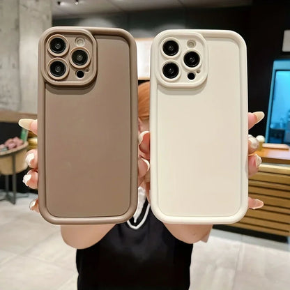 Coque Sillicone Antichoc Élégante avec Design Minimaliste pour iPhone 14