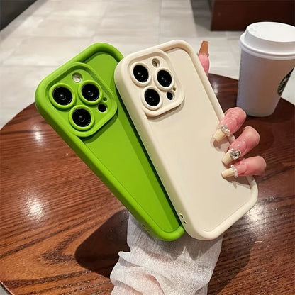Coque Sillicone Antichoc Élégante avec Design Minimaliste pour iPhone 16 Plus