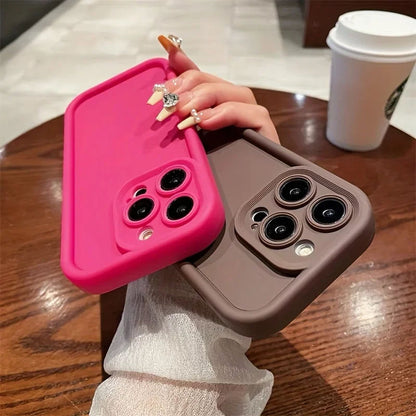 Coque Sillicone Antichoc Élégante avec Design Minimaliste pour iPhone 16 Plus