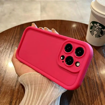 Coque Sillicone Antichoc Élégante avec Design Minimaliste pour iPhone 16 Plus - Rouge