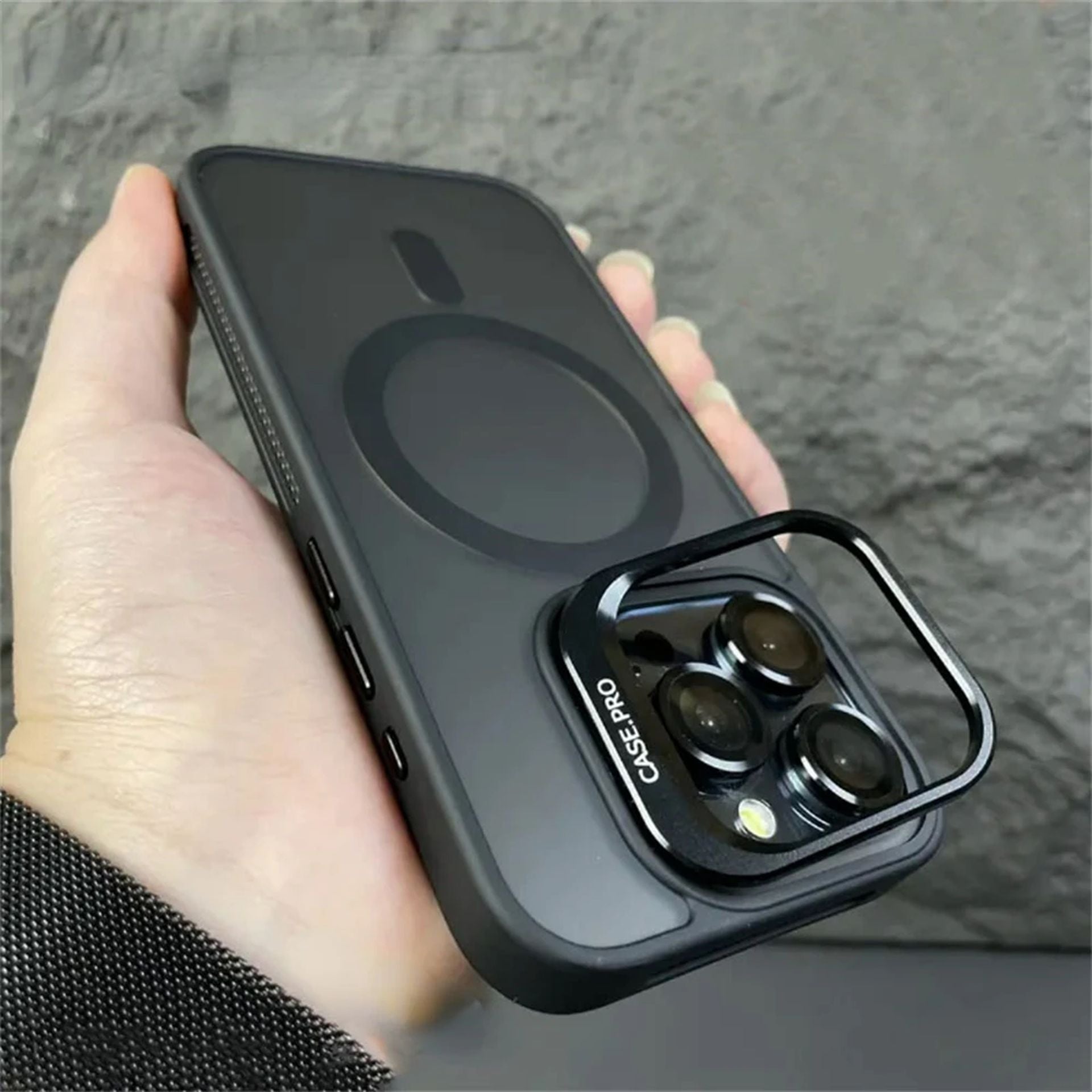 Coque Transparent Magnétique avec Protection Élevée pour iPhone 13 Pro Max - Noir