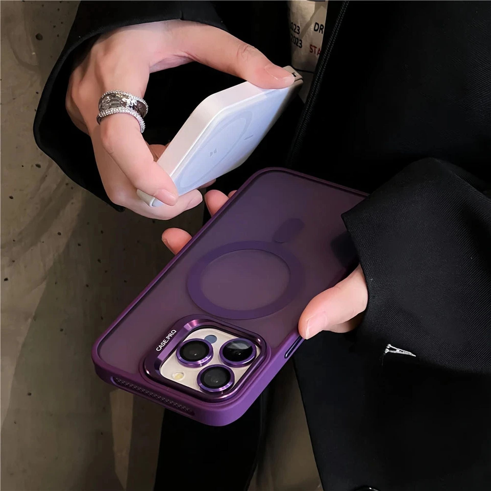 Coque Transparent Magnétique avec Protection Élevée pour iPhone 14
