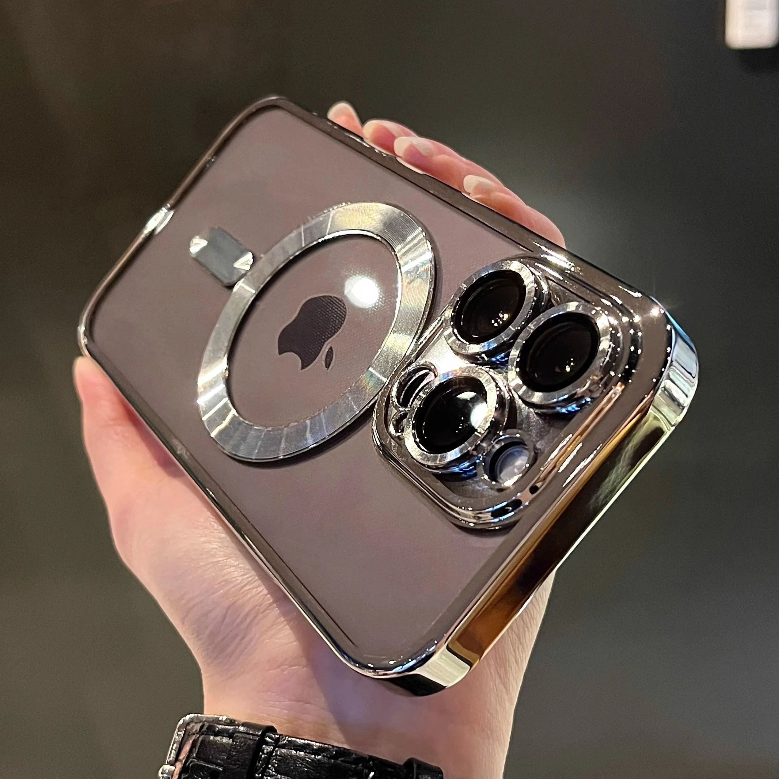 Coque Transparente Magnétique MagSafe de Luxe pour iPhone 13 - Argent