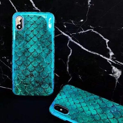 Coque aspect écailles de poisson bleu gravée au laser pour iPhone 12 - Coque Wiqeo Apple, Coque, Elle, Fine, iPhone 12, Slim, Tendance, Ultra Slim Wiqeo, Déstockeur de Coques Pour iPhone