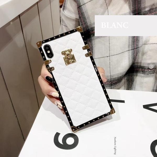 Coque luxueuse en cuir d'agneau cousu et coins métalliques pour iPhone 11 - Coque Wiqeo Apple, Coque, Elle, Fine, iPhone 11, Slim, Tendance Wiqeo, Déstockeur de Coques Pour iPhone