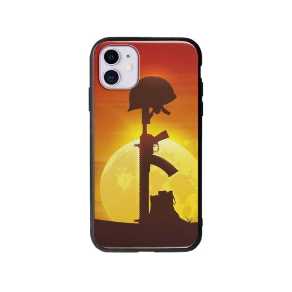 Coque Pour iPhone 11 Casque et Fusil - Coque Wiqeo 10€-15€, Estelle Adam, Illustration, iPhone 11 Wiqeo, Déstockeur de Coques Pour iPhone