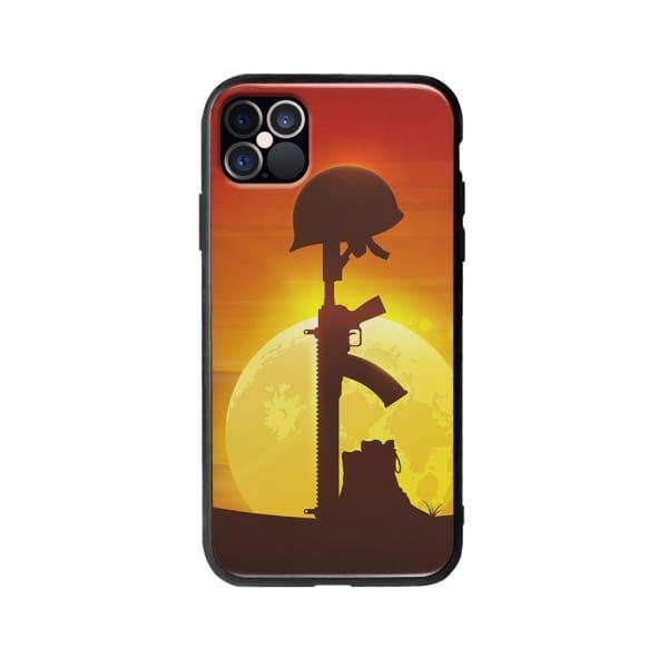 Coque Pour iPhone 12 Pro Casque et Fusil - Coque Wiqeo 10€-15€, Estelle Adam, Illustration, iPhone 12 Pro Wiqeo, Déstockeur de Coques Pour iPhone