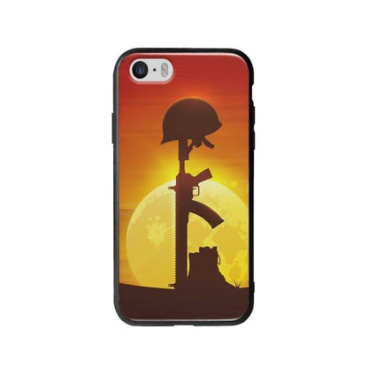 Coque Pour iPhone SE Casque et Fusil - Coque Wiqeo 5€-10€, Estelle Adam, Illustration, iPhone SE Wiqeo, Déstockeur de Coques Pour iPhone