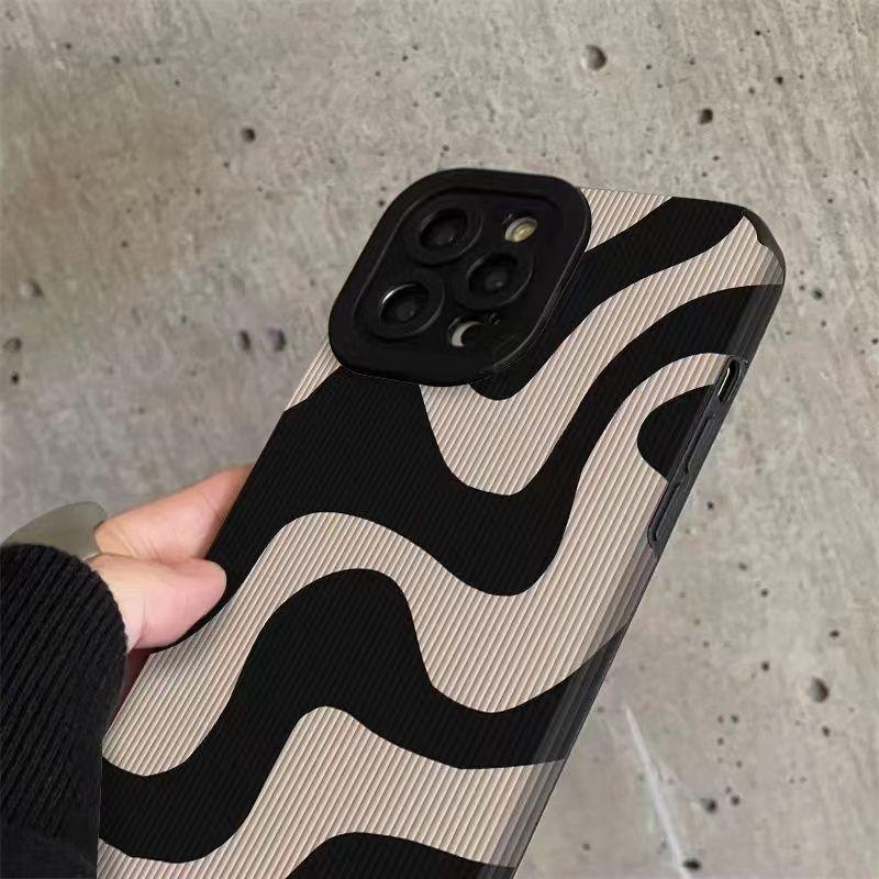 Coque à Rayures Zébrées pour iPhone 15 - Coque Wiqeo 10€-15€, Coque, iPhone 15, Silicone Wiqeo, Déstockeur de Coques Pour iPhone