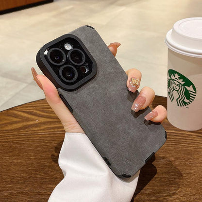 Coque souple effet cuir gris pour iPhone 13 Pro avec découpe caméra protégée. - Wiqeo