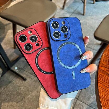 Coques MagSafe magnétiques aspect cuir pour iPhone 14 Pro en rouge et bleu avec anneaux magnétiques visibles. - Wiqeo