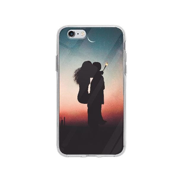 Coque Couple S'embrasse Sous La Lune pour iPhone 6 - Coque Wiqeo 5€-10€, Amour, Claudine M, Couple, iPhone 6, Lune Wiqeo, Déstockeur de Coques Pour iPhone